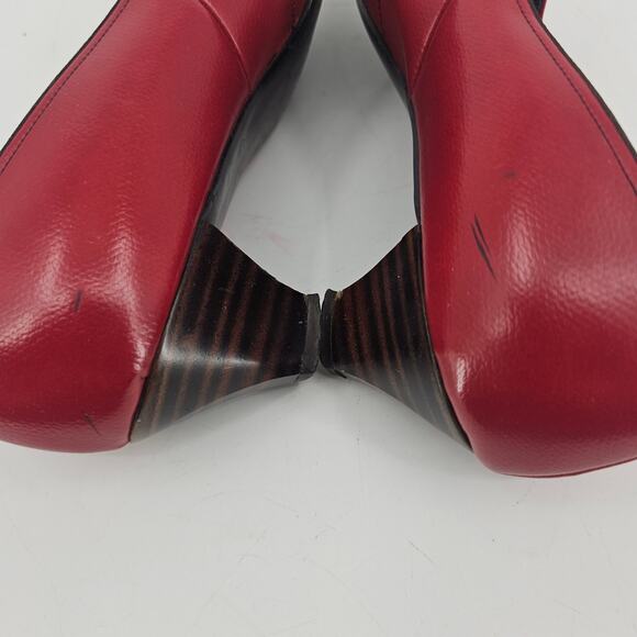Vintage 1960's Red Brogue Style Wingtip Mary Jane Pump Heels Shoe Women's 8 B AA - Picture 7 of 11